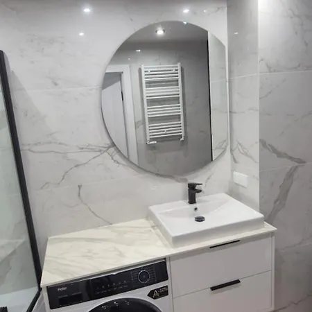 - Roosevelta - Parking *